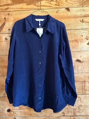 NWT Trina Turk 100% Silk Deep Navy Relaxed Button Shirt